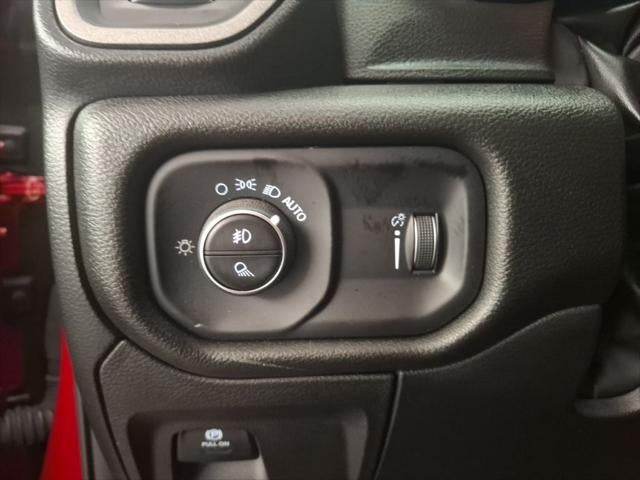 2026 RAM 1500 RAM 1500 EXPRESS CREW CAB 4X2 5'7' BOX