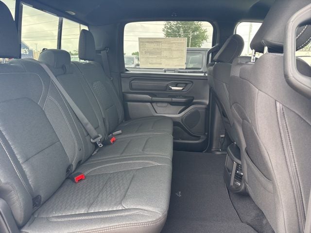 2026 RAM Ram 1500 RAM 1500 EXPRESS CREW CAB 4X2 5'7' BOX