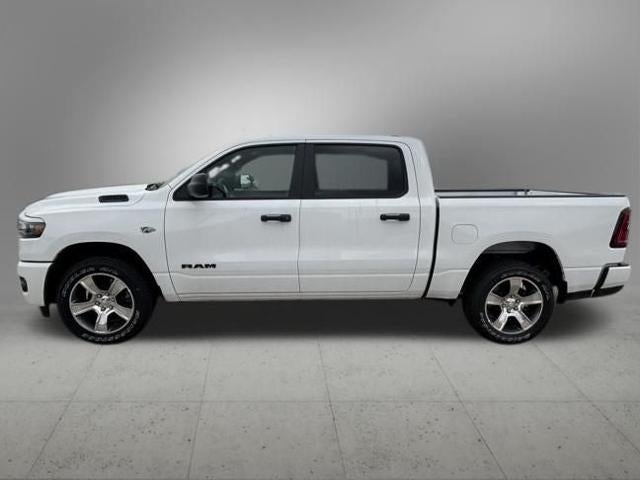 2026 RAM Ram 1500 RAM 1500 EXPRESS CREW CAB 4X2 5'7' BOX