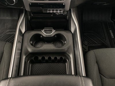 2022 RAM 1500 Big Horn Crew Cab 4x4 5'7' Box