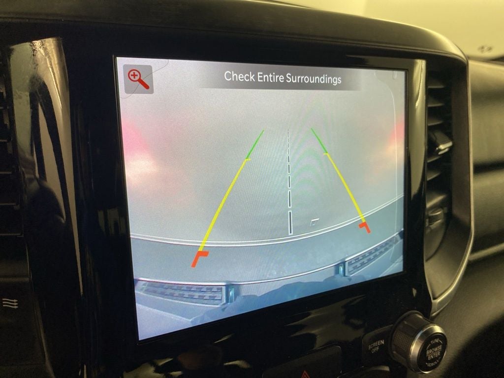 2022 RAM 1500 Big Horn Crew Cab 4x4 5'7' Box