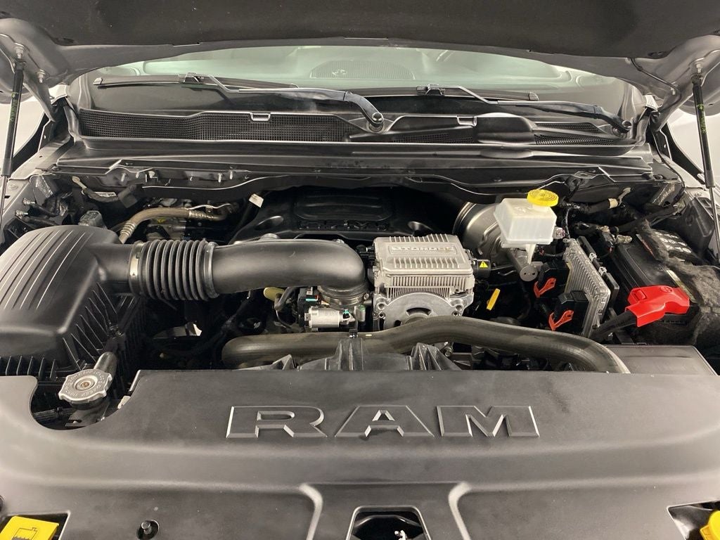 2022 RAM 1500 Big Horn Crew Cab 4x4 5'7' Box