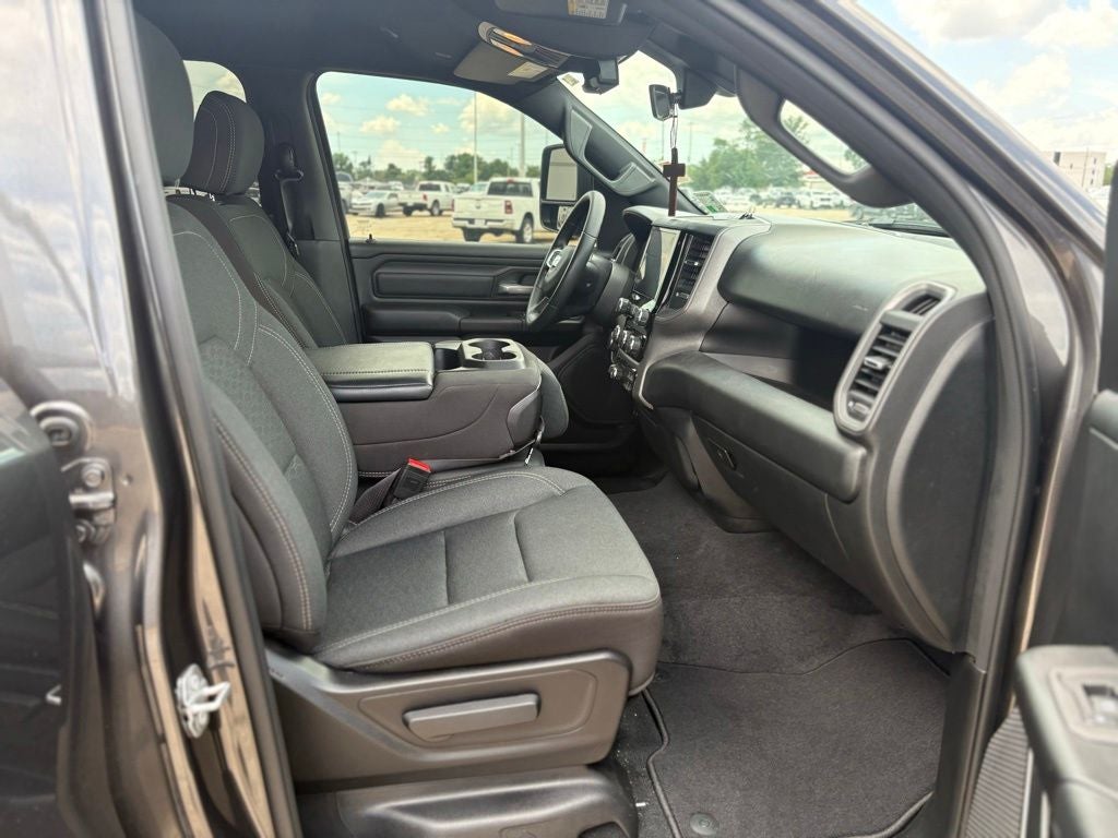 2025 RAM 1500 Warlock Crew Cab 4x4 5'7' Box