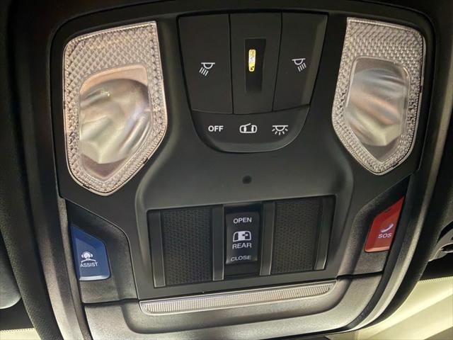 2025 RAM 1500 Warlock Crew Cab 4x4 5'7' Box