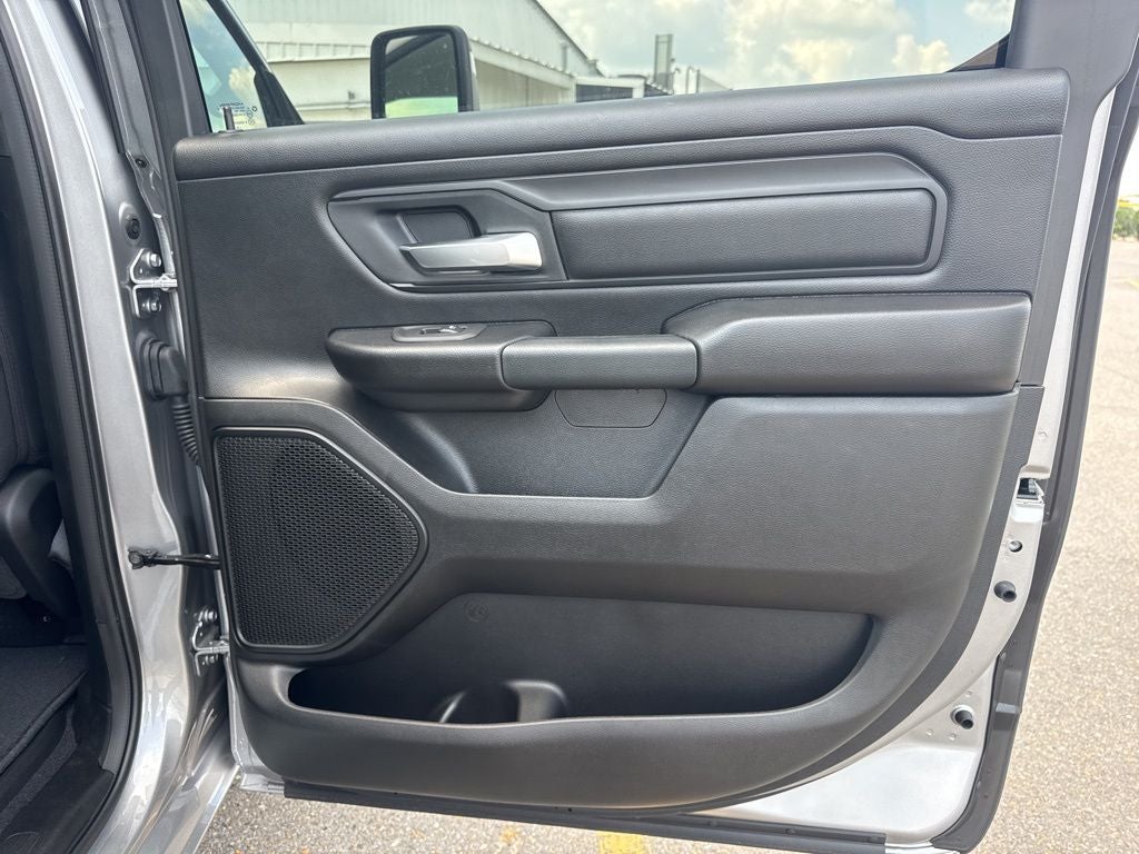 2026 RAM Ram 1500 RAM 1500 TRADESMAN CREW CAB 4X4 5'7' BOX