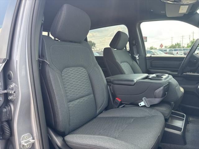 2026 RAM Ram 1500 RAM 1500 TRADESMAN CREW CAB 4X4 5'7' BOX