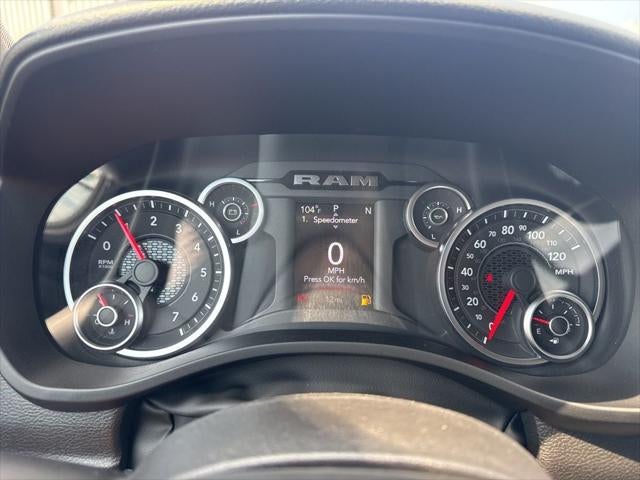 2026 RAM Ram 1500 RAM 1500 TRADESMAN CREW CAB 4X4 5'7' BOX