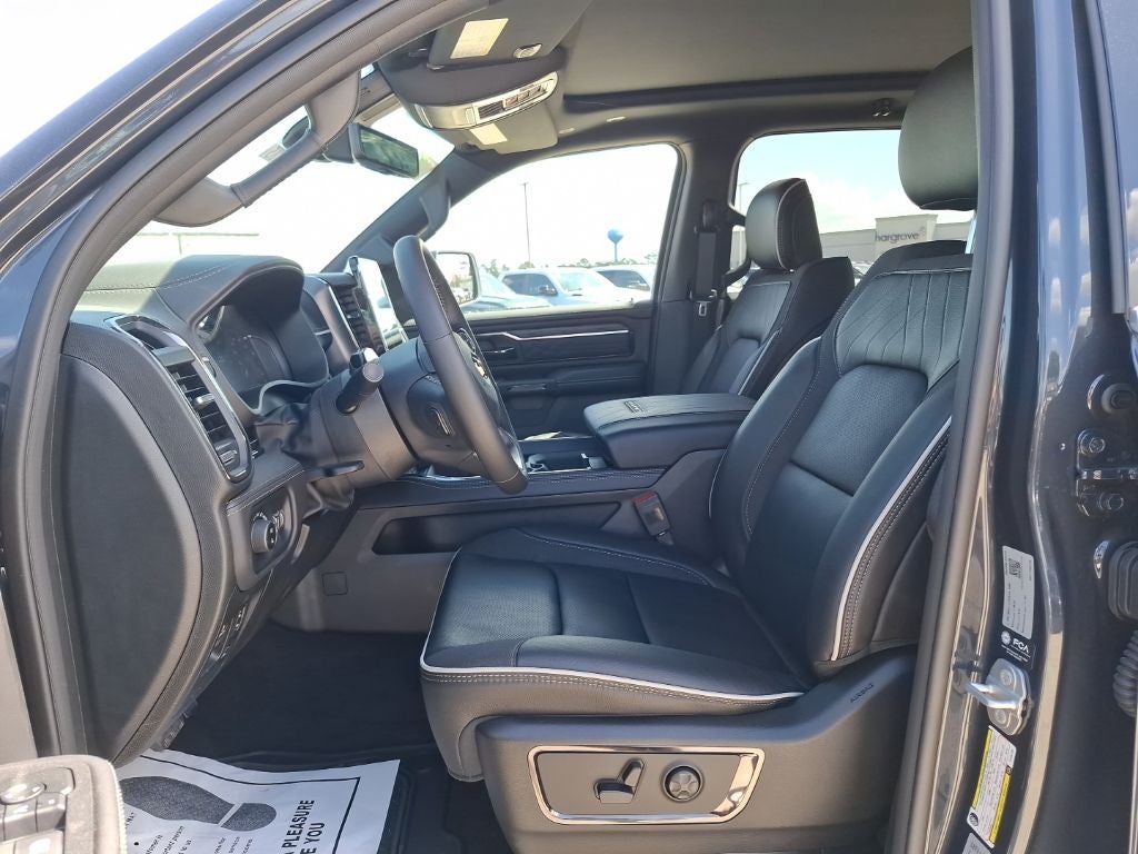 2026 RAM 1500 RAM 1500 LIMITED CREW CAB 4X4 5'7' BOX