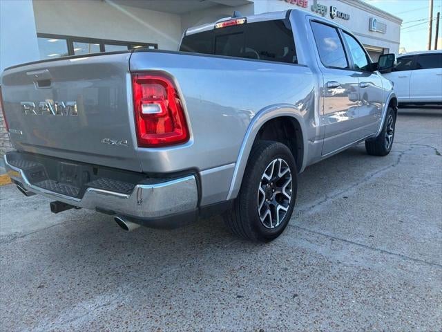 2026 RAM 1500 Laramie Crew Cab 4x4 5'7' Box