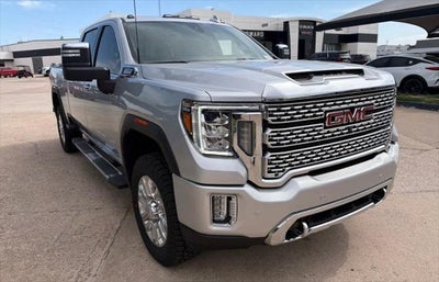 2023 GMC Sierra 2500HD 4WD Crew Cab Standard Bed Denali