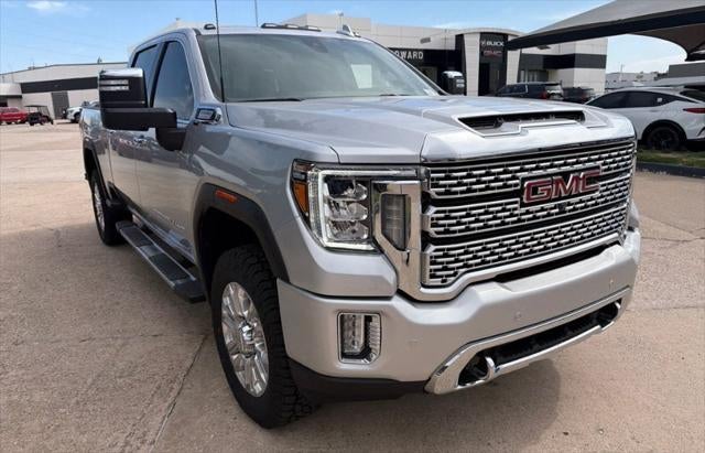 2023 GMC Sierra 2500HD 4WD Crew Cab Standard Bed Denali