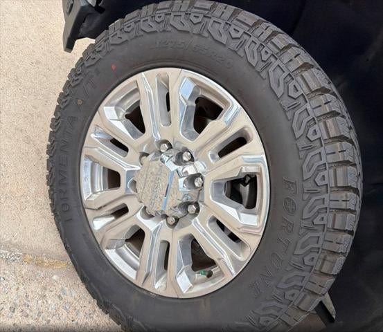 2023 GMC Sierra 2500HD 4WD Crew Cab Standard Bed Denali