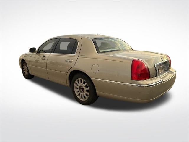 2006 Lincoln Town Car Signature