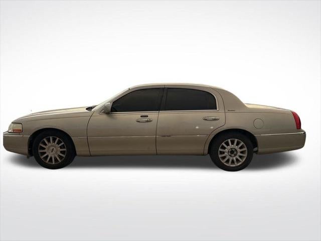 2006 Lincoln Town Car Signature