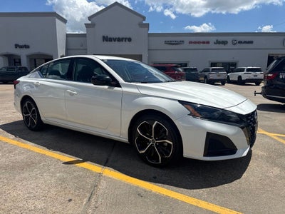 2025 Nissan Altima SR FWD