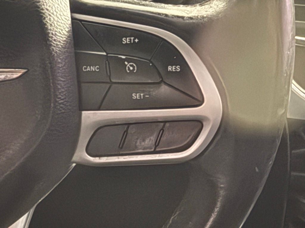 2018 Chrysler 300 Touring L