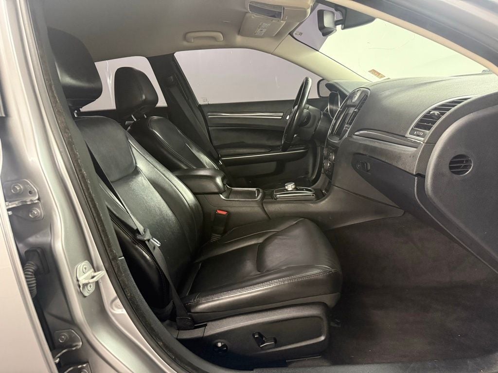 2018 Chrysler 300 Touring L