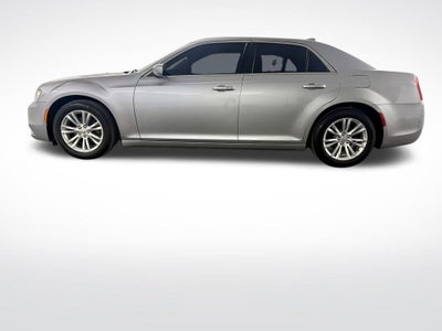 2018 Chrysler 300 Touring L