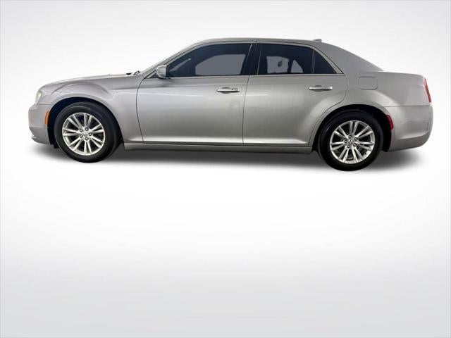 2018 Chrysler 300 Touring L