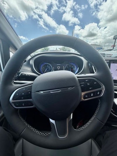 2027 Chrysler Pacifica PACIFICA SELECT