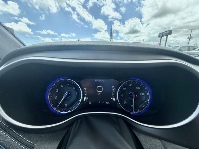 2027 Chrysler Pacifica PACIFICA SELECT
