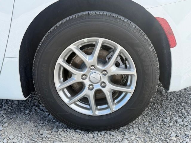 2027 Chrysler Pacifica PACIFICA SELECT