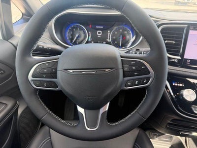 2027 Chrysler Pacifica PACIFICA SELECT
