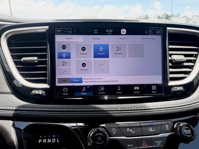 2027 Chrysler Pacifica PACIFICA SELECT