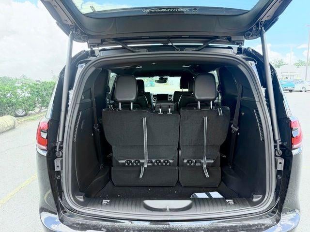2027 Chrysler Pacifica PACIFICA SELECT