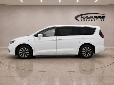 2022 Chrysler Pacifica Hybrid Touring L