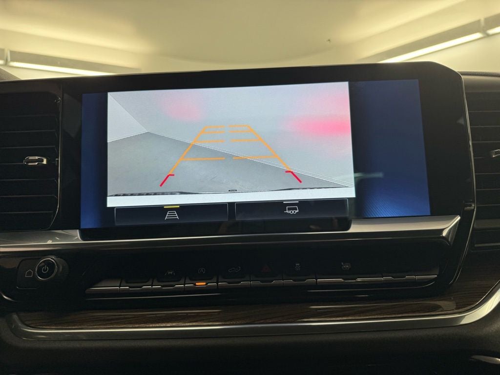 2023 Chevrolet Silverado 1500 2WD Crew Cab Short Bed LT