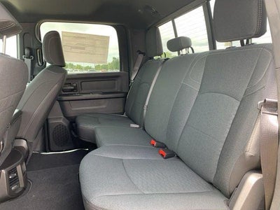 2026 RAM Ram 2500 RAM 2500 BLACK EXPRESS CREW CAB 4X4 6'4' BOX