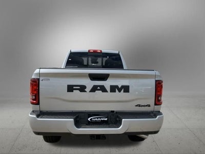 2026 RAM Ram 2500 RAM 2500 BLACK EXPRESS CREW CAB 4X4 6'4' BOX