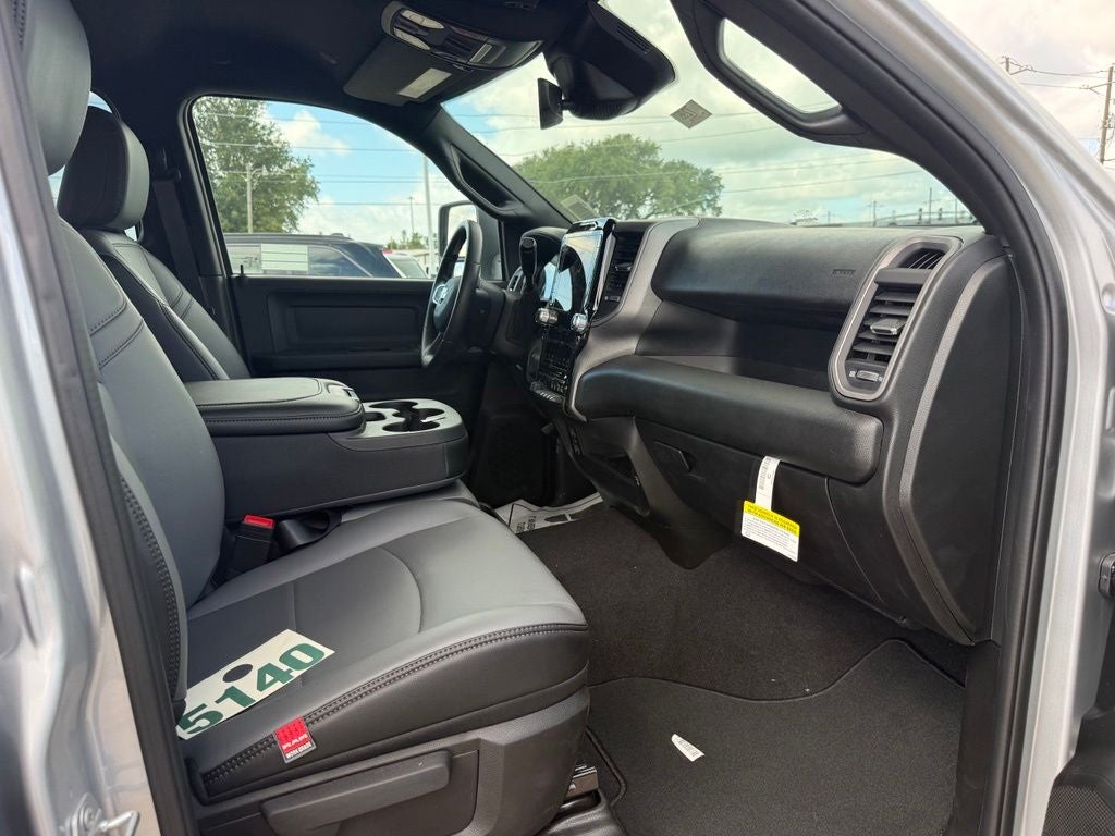 2026 RAM Ram 3500 RAM 3500 TRADESMAN CREW CAB 4X4 8' BOX