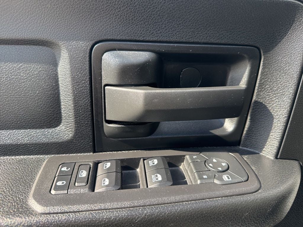 2025 RAM 3500 Tradesman Crew Cab 4x4 8' Box