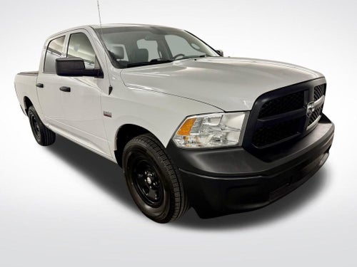 2020 RAM 1500 Classic Tradesman Crew Cab 4x2 5'7' Box