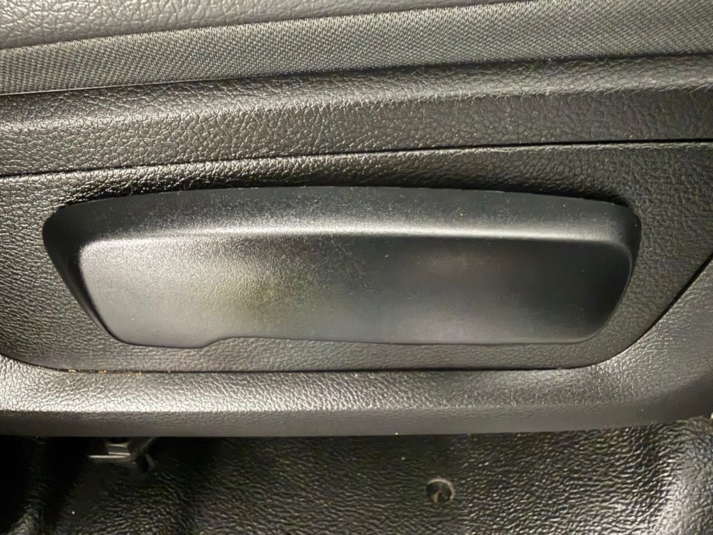 2020 RAM 1500 Classic Tradesman Crew Cab 4x2 5'7' Box