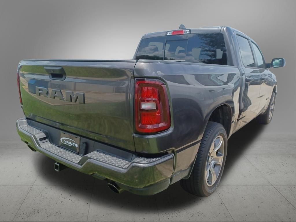 2026 RAM Ram 1500 RAM 1500 EXPRESS CREW CAB 4X2 5'7' BOX
