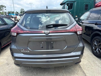 2024 Nissan Kicks S Xtronic CVT