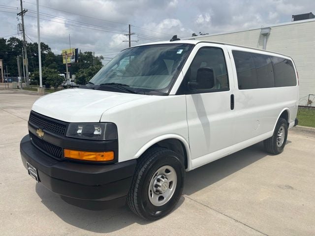 2023 Chevrolet Express 3500 LS Passenger