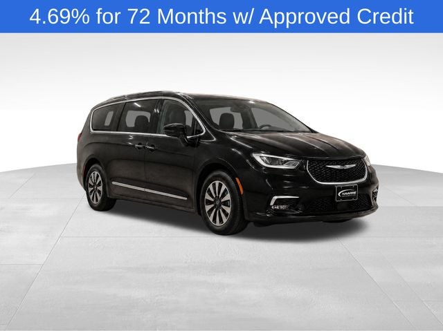 2023 Chrysler Pacifica Hybrid Touring L