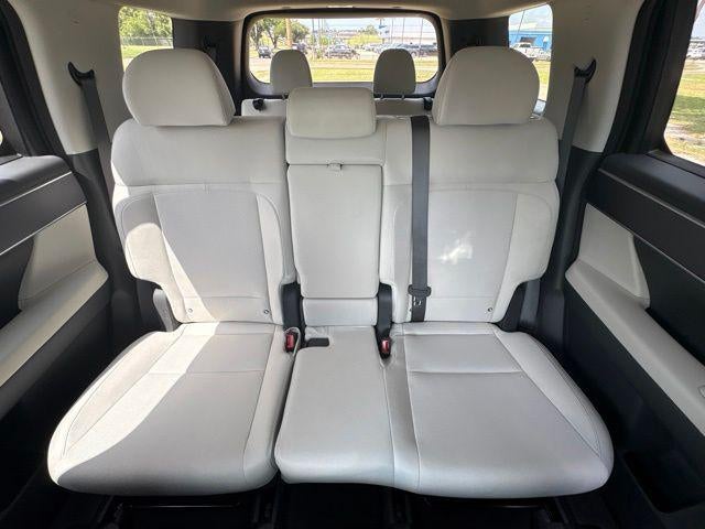 2027 Hyundai Santa Fe SE FWD