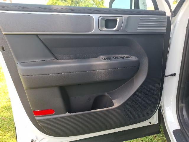 2027 Hyundai Santa Fe SE FWD