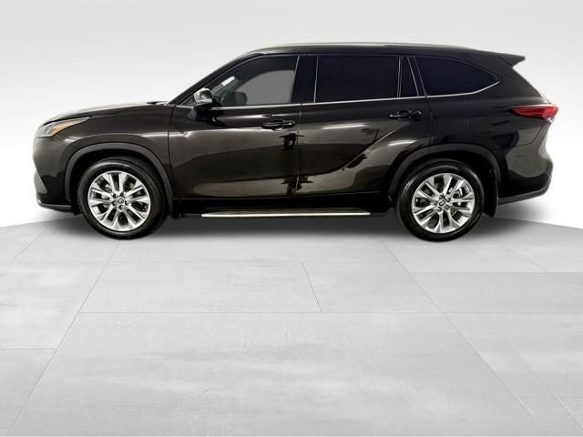 2022 Toyota Highlander Hybrid Limited