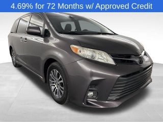 2020 Toyota Sienna XLE