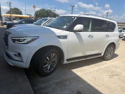 2022 INFINITI QX80 LUXE