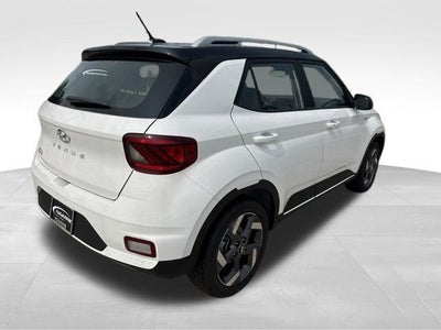 2026 Hyundai Venue SEL w/Two-Tone Roof