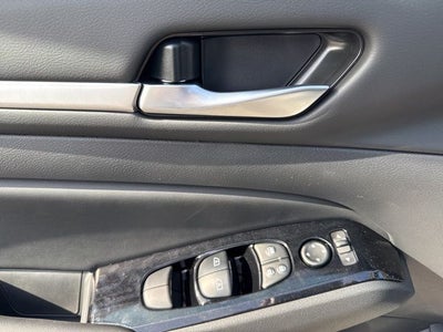 2025 Nissan Altima 2.5 SR