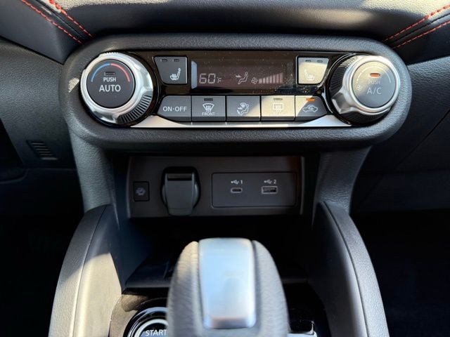 2025 Nissan Versa 1.6 SR