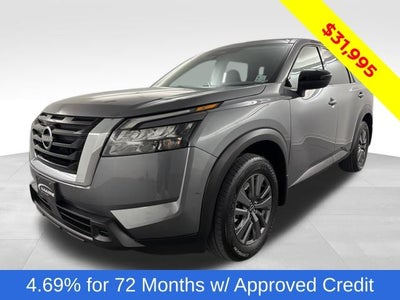 2024 Nissan Pathfinder S